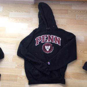 UPenn quakers unisex navy sweatshirt sz small